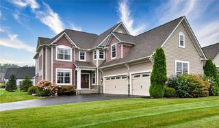 17581 Gates Landing Drive, Chagrin Falls, OH 44023