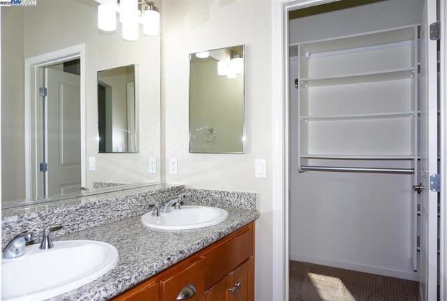 178 STOCKWELL DR, Mountain View, CA 94043