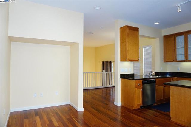 178 STOCKWELL DR, Mountain View, CA 94043