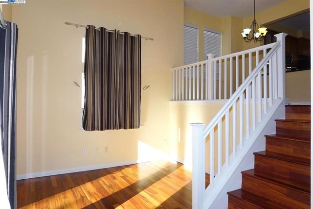 178 STOCKWELL DR, Mountain View, CA 94043