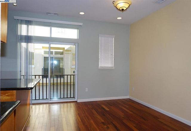 178 STOCKWELL DR, Mountain View, CA 94043