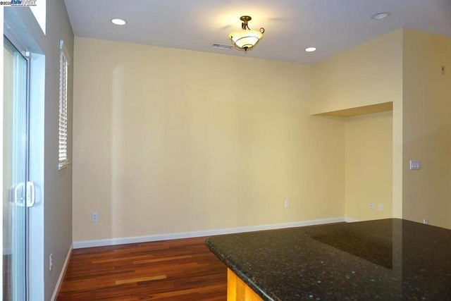 178 STOCKWELL DR, Mountain View, CA 94043