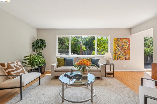 2751 Perlita Ct, Hayward, CA 94541