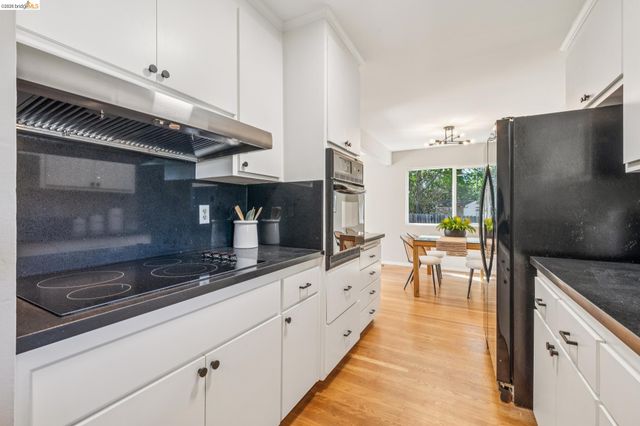 2751 Perlita Ct, Hayward, CA 94541