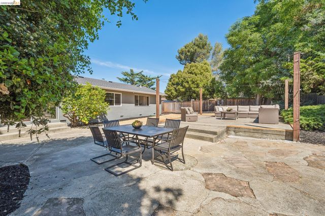 2751 Perlita Ct, Hayward, CA 94541