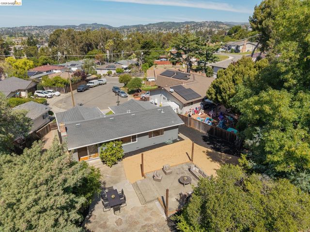 2751 Perlita Ct, Hayward, CA 94541