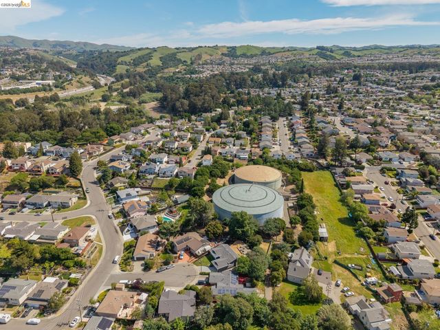 2751 Perlita Ct, Hayward, CA 94541