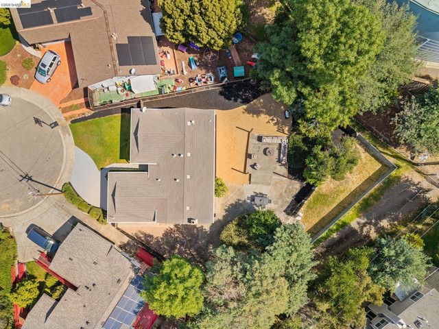 2751 Perlita Ct, Hayward, CA 94541