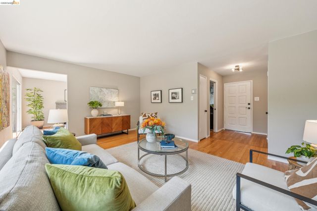 2751 Perlita Ct, Hayward, CA 94541