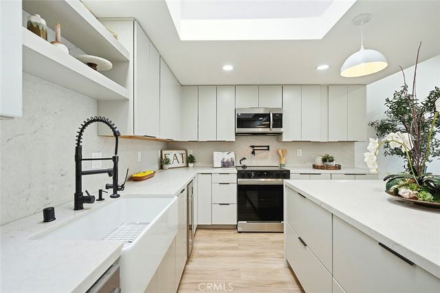 1462 Merion Way M2 - 30K, Seal Beach, CA 90740