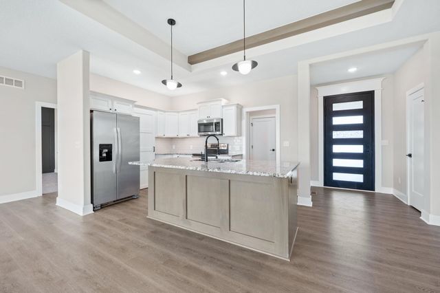 296 S Wellcrest Ct, Goddard, KS 67052