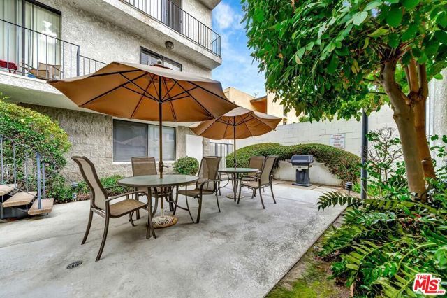 11910 Weddington Street 306, Valley Village, CA 91607