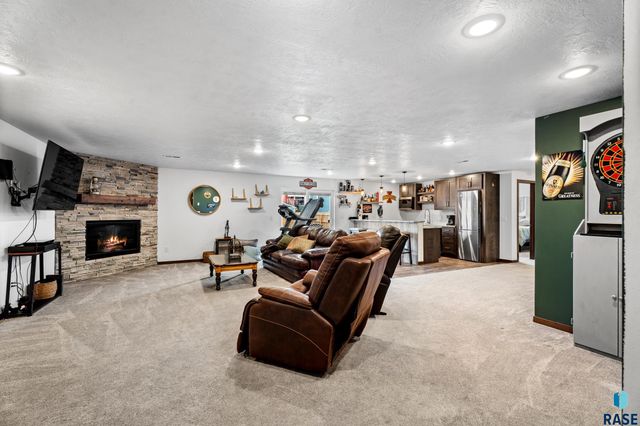 3924 S Faith Ave Avenue, Sioux Falls, SD 57110