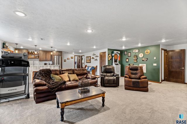 3924 S Faith Ave Avenue, Sioux Falls, SD 57110