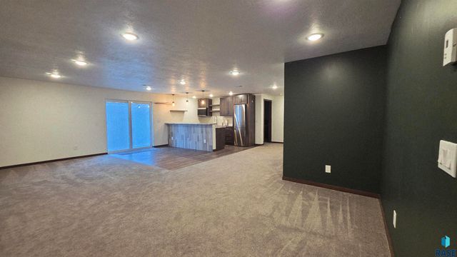 3924 S Faith Ave Avenue, Sioux Falls, SD 57110