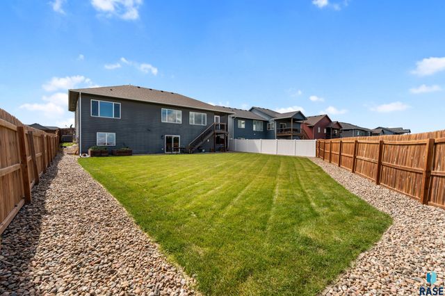 3924 S Faith Ave Avenue, Sioux Falls, SD 57110