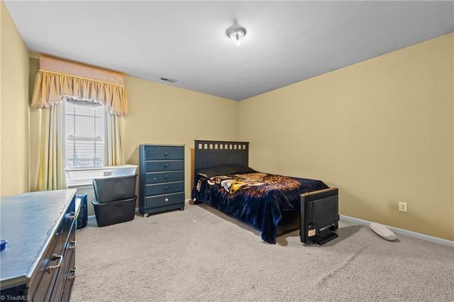 2601 Blueslate Street, Greensboro, NC 27406