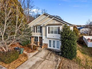 2601 Blueslate Street, Greensboro, NC 27406