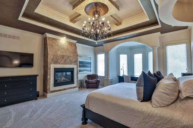 25 Vintage Walk, Montgomery, OH 45249