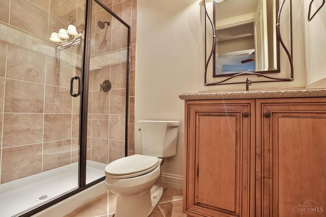 25 Vintage Walk, Montgomery, OH 45249