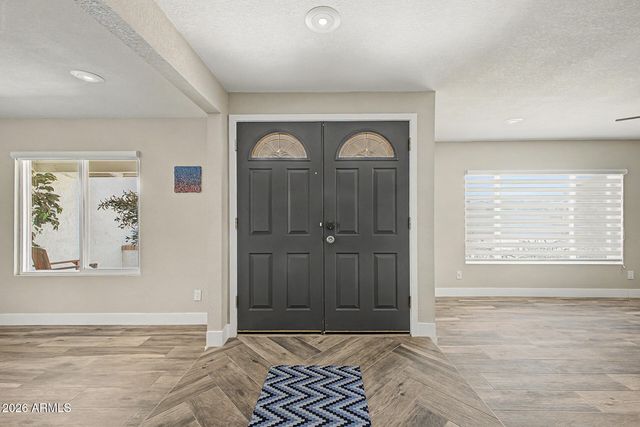5017 E ACOMA Drive, Scottsdale, AZ 85254