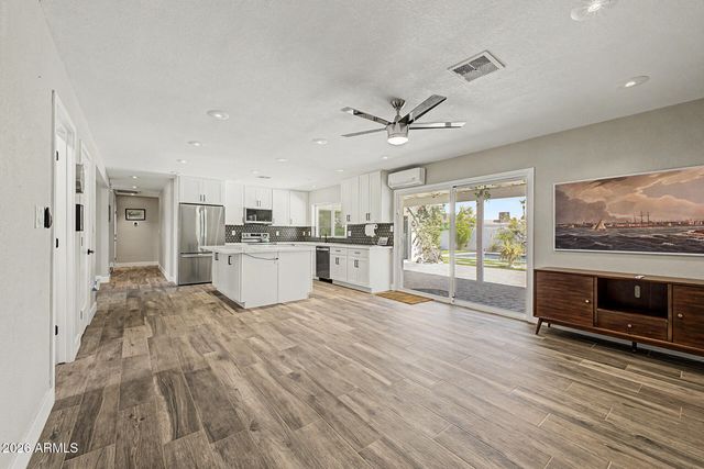5017 E ACOMA Drive, Scottsdale, AZ 85254