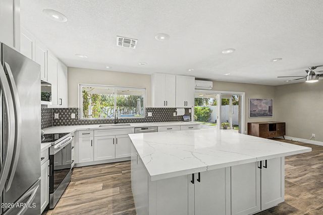 5017 E ACOMA Drive, Scottsdale, AZ 85254