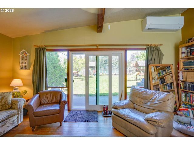 13639 Se CLAY St, Portland, OR 97233