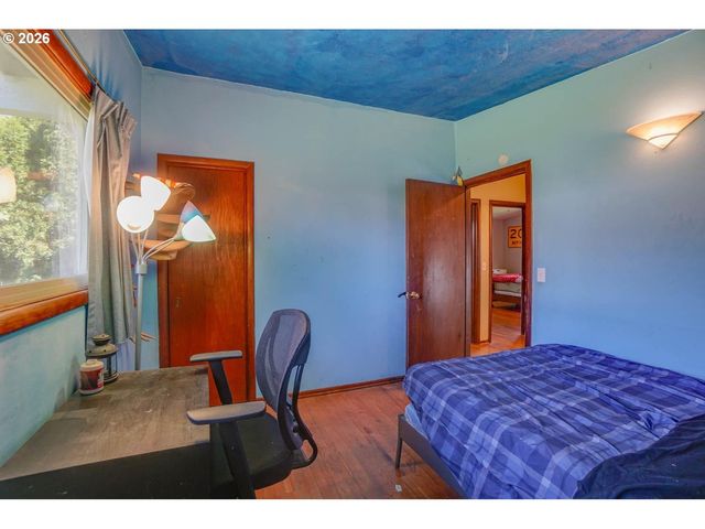 13639 Se CLAY St, Portland, OR 97233