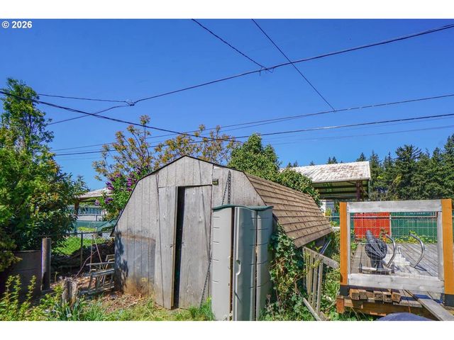 13639 Se CLAY St, Portland, OR 97233
