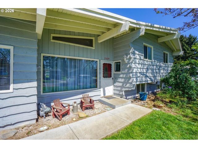 13639 Se CLAY St, Portland, OR 97233