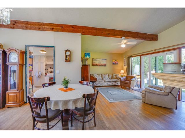 13639 Se CLAY St, Portland, OR 97233