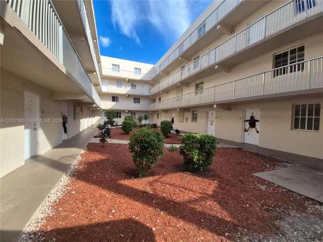 6045 NW 186th St 308, Hialeah, FL 33015