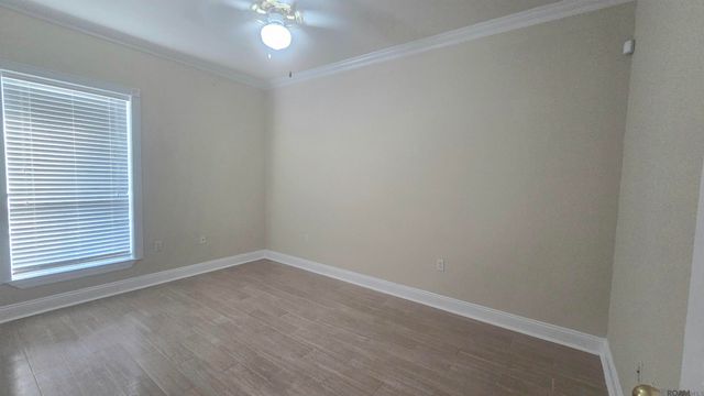 282 Allan Dr, Baton Rouge, LA 70815