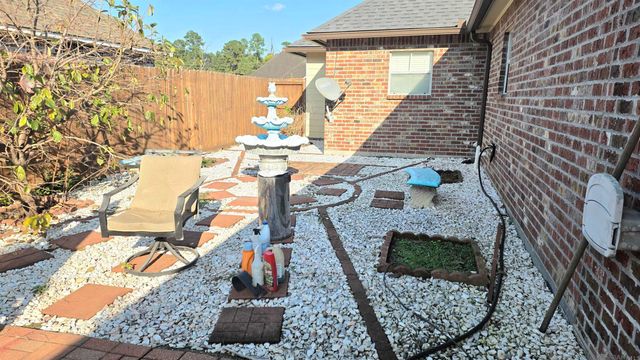 282 Allan Dr, Baton Rouge, LA 70815