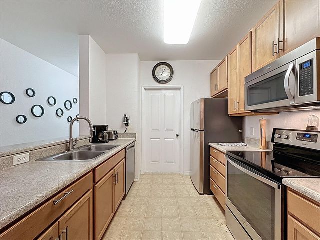 4012 HEMINGWAY CIRCLE 4012, Haines City, FL 33844