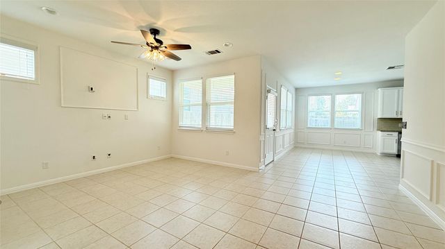 233 Quemado DR, Leander, TX 78641