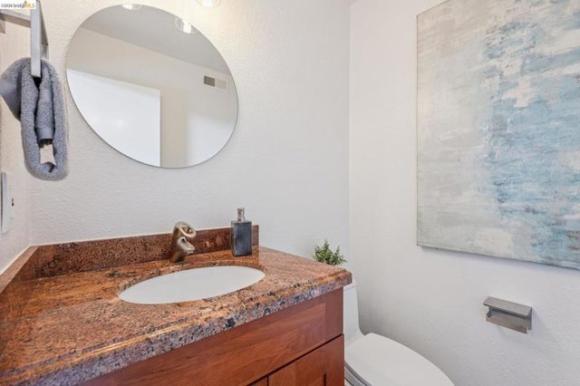 28 28 Sunny Cove Cir, Alameda, CA 94502