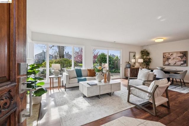 28 28 Sunny Cove Cir, Alameda, CA 94502