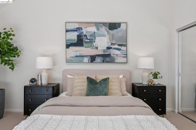 28 28 Sunny Cove Cir, Alameda, CA 94502