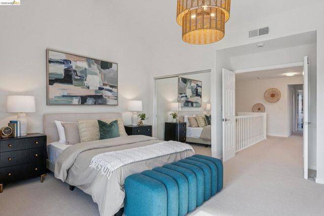 28 28 Sunny Cove Cir, Alameda, CA 94502