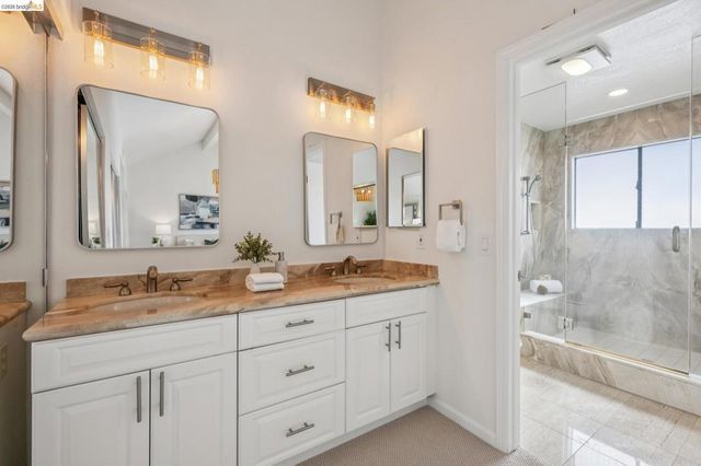 28 28 Sunny Cove Cir, Alameda, CA 94502