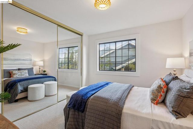 28 28 Sunny Cove Cir, Alameda, CA 94502