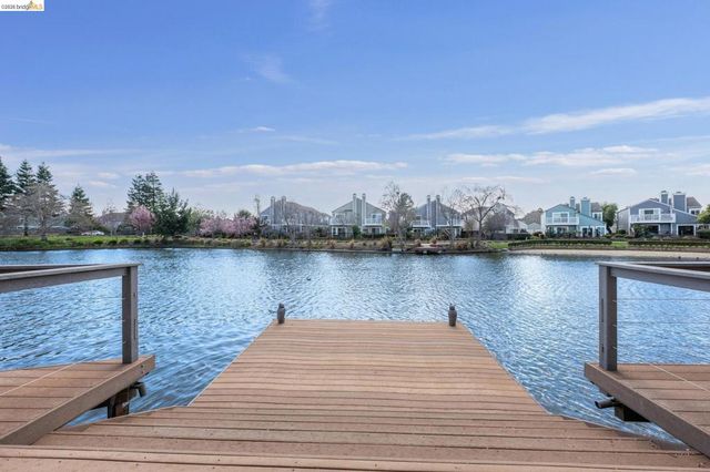 28 28 Sunny Cove Cir, Alameda, CA 94502