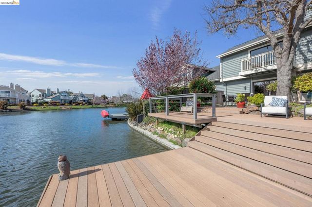 28 28 Sunny Cove Cir, Alameda, CA 94502