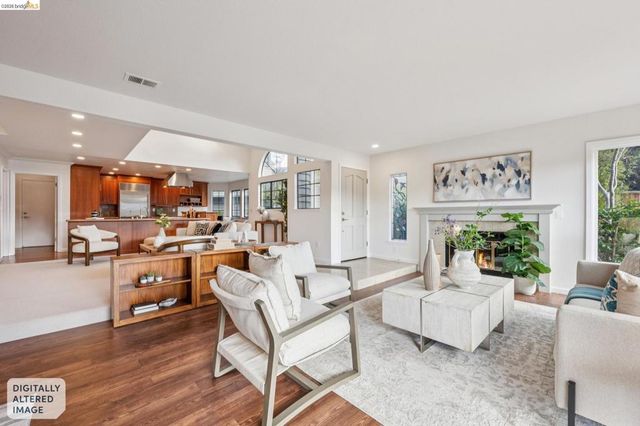 28 28 Sunny Cove Cir, Alameda, CA 94502