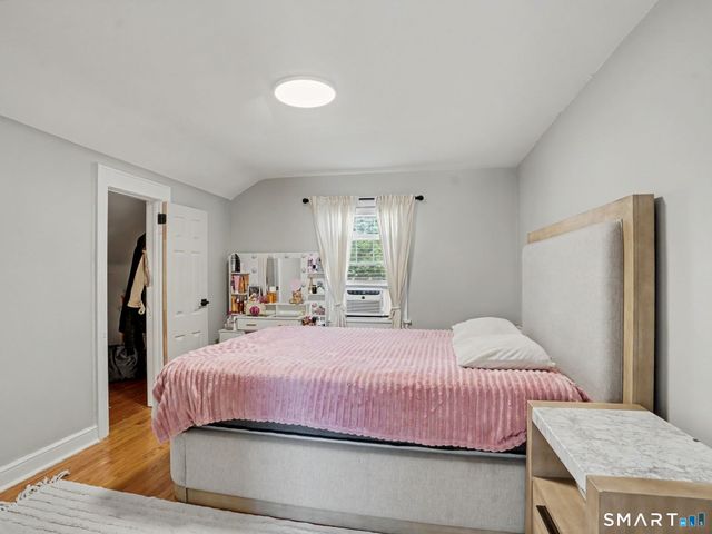 43 Glendale Road, Stratford, CT 06614