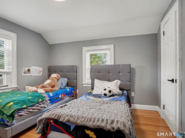 43 Glendale Road, Stratford, CT 06614