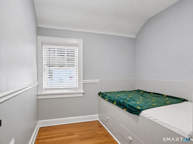 43 Glendale Road, Stratford, CT 06614