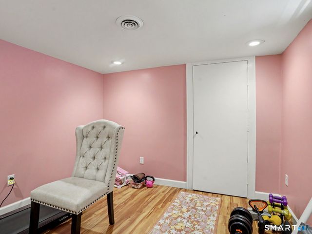 43 Glendale Road, Stratford, CT 06614
